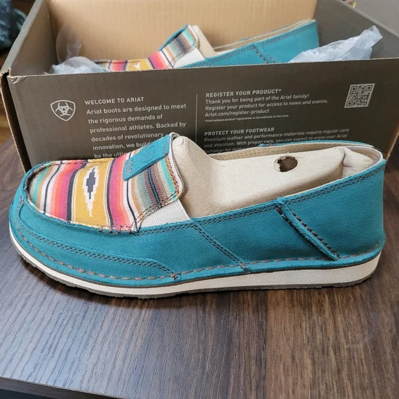 NWB Ariat Cruiser Teal Southwestern Aztec Canvas Slip On Women's Size 9 Boho - Picture 1 of 5